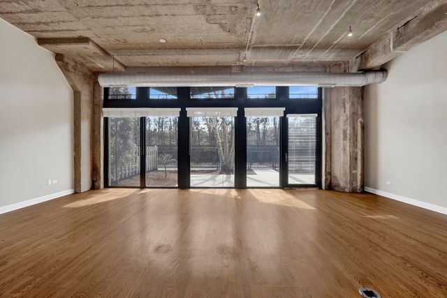 1071 W 15th Street 109, Chicago, IL 60608