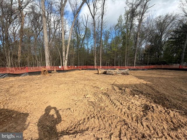 2108 DENNINGS RD, New Windsor, MD 21776
