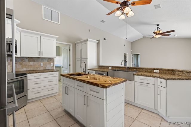 1373 N Hambletonian Drive, Hernando, FL 34442