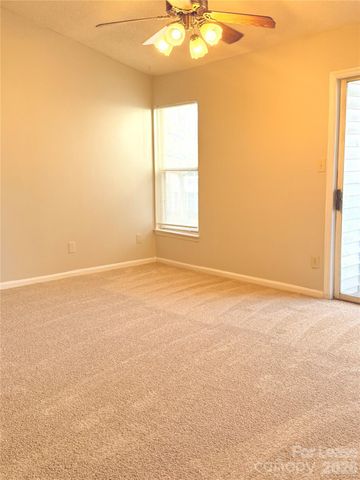 9627 Vinca Circle E, Charlotte, NC 28213