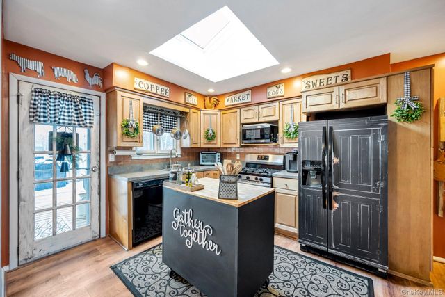 110 Dare Road, Selden, NY 11784