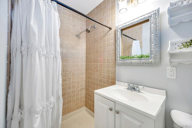 110 Dare Road, Selden, NY 11784