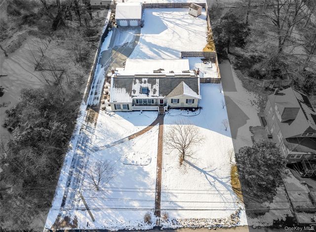 110 Dare Road, Selden, NY 11784