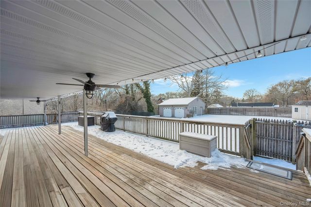 110 Dare Road, Selden, NY 11784