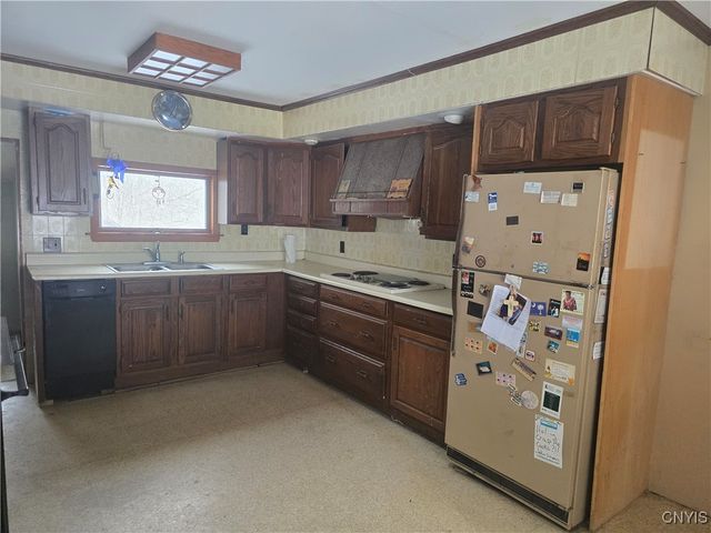 5267 Eaton Brook Road, Eaton, NY 13334