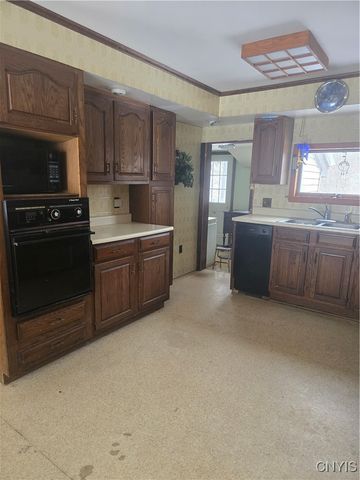 5267 Eaton Brook Road, Eaton, NY 13334