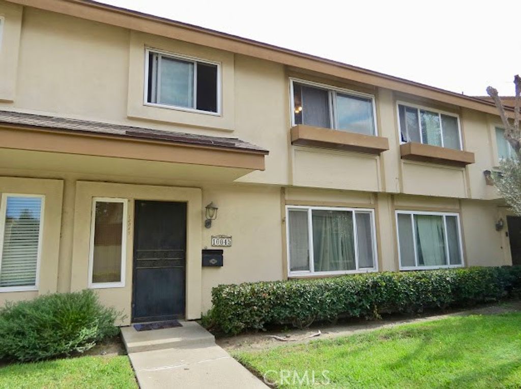 10045 Karmont, South Gate, CA 90280 — exterior