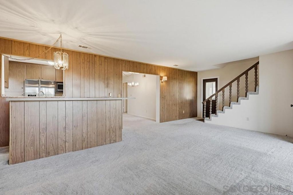 Image 11 of property listing at 2225 Cardinal Drive, San Diego, CA 92123