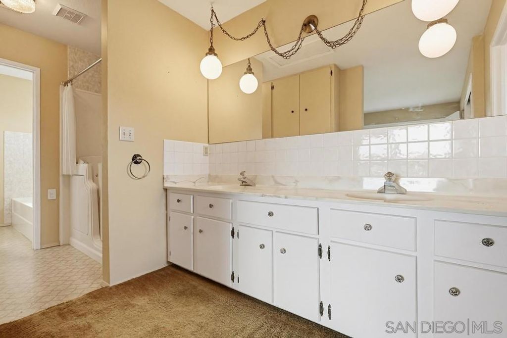 Image 23 of property listing at 2225 Cardinal Drive, San Diego, CA 92123