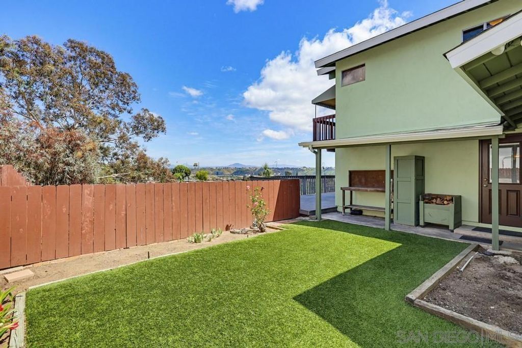 Image 32 of property listing at 2225 Cardinal Drive, San Diego, CA 92123