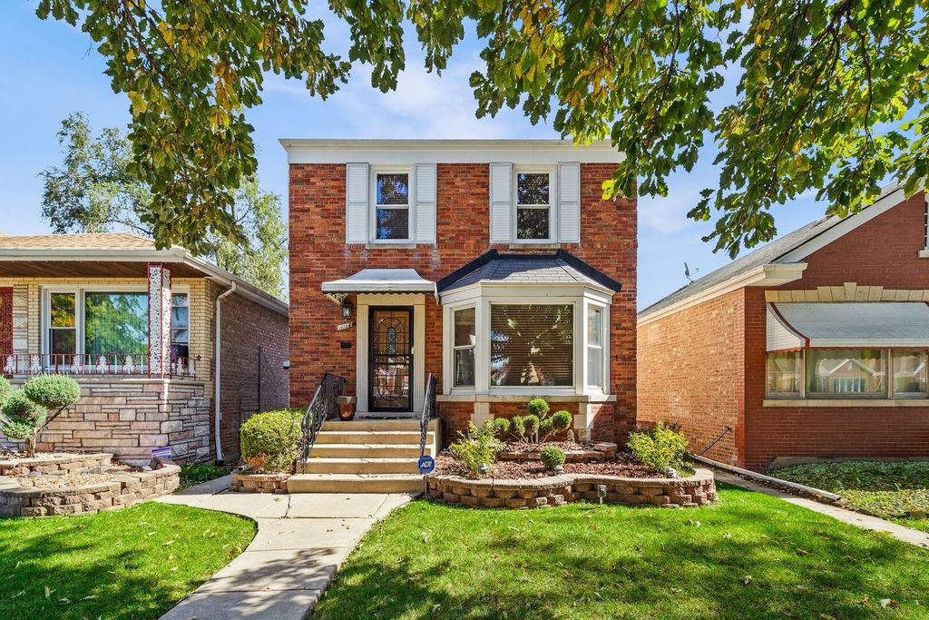 8011 S Washtenaw Avenue, Chicago, IL 60652 — exterior
