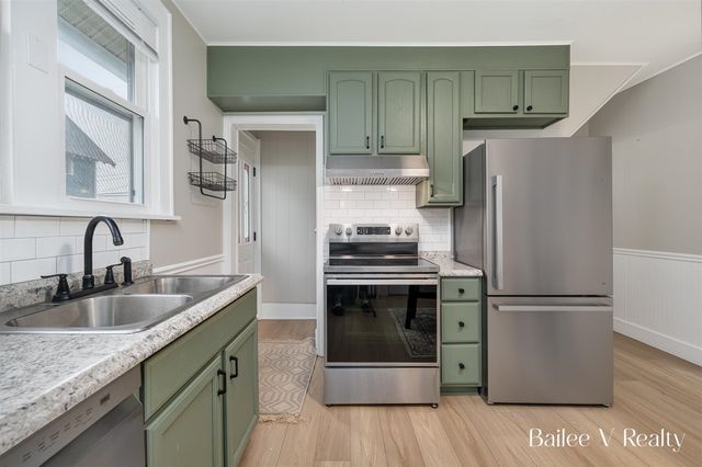 1049 Second Street, Grand Rapids, MI 49504