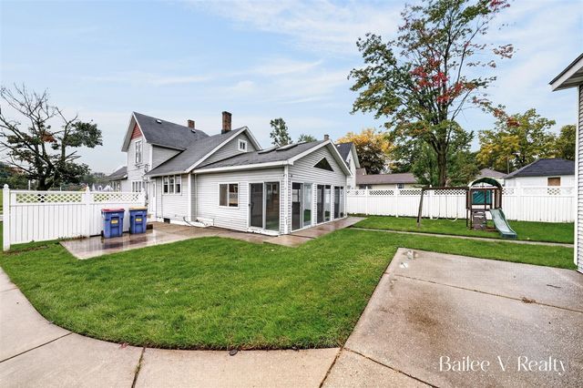 1049 Second Street, Grand Rapids, MI 49504