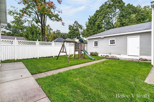 1049 Second Street, Grand Rapids, MI 49504