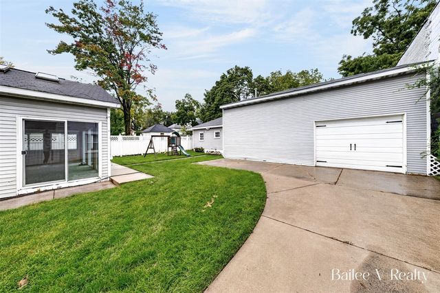 1049 Second Street, Grand Rapids, MI 49504