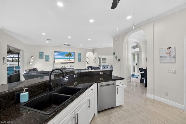133 29th TER, Cape Coral, FL 33904