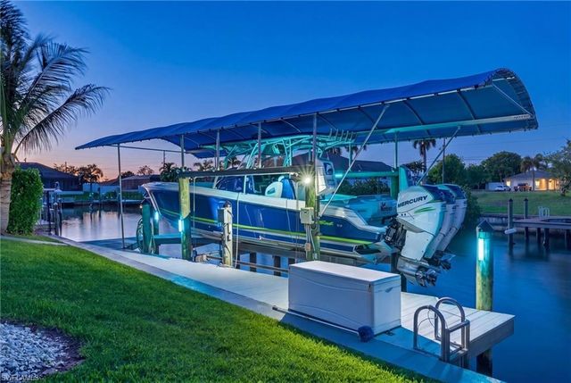 133 29th TER, Cape Coral, FL 33904
