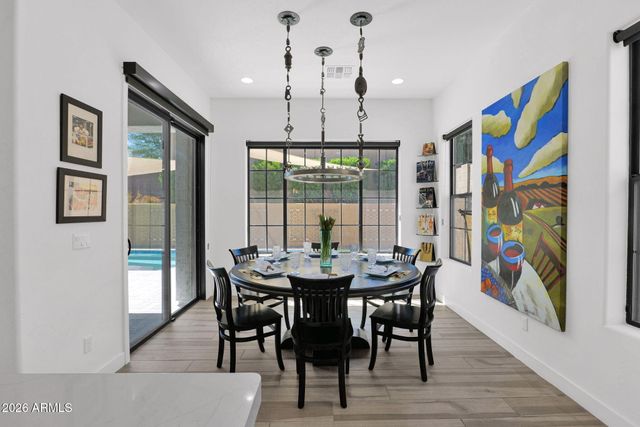 16514 S 7TH Place, Phoenix, AZ 85048