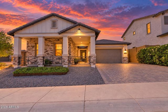 16514 S 7TH Place, Phoenix, AZ 85048