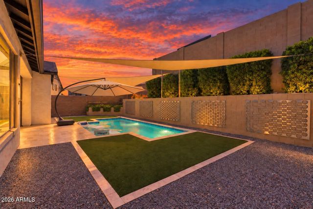 16514 S 7TH Place, Phoenix, AZ 85048