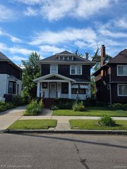 917 Burlingame Street, Detroit, MI 48202
