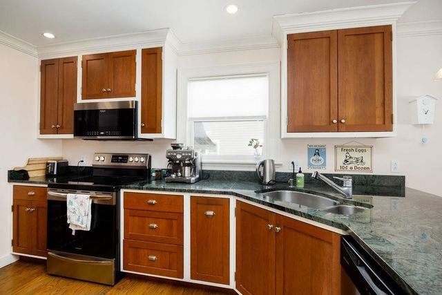 49 Chosen Vale Lane, Enfield, NH 03748