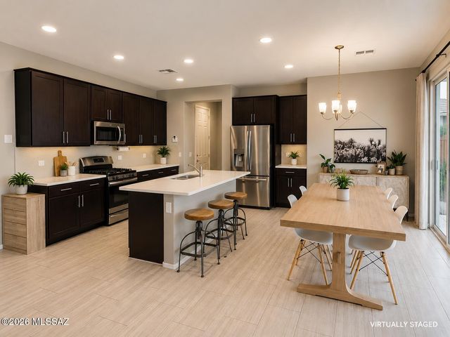 12195 N Caravelle Place, Marana, AZ 85653