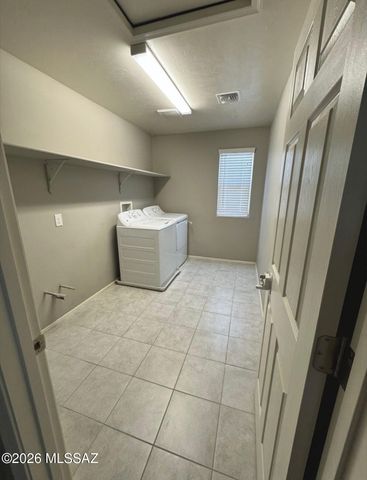 12195 N Caravelle Place, Marana, AZ 85653