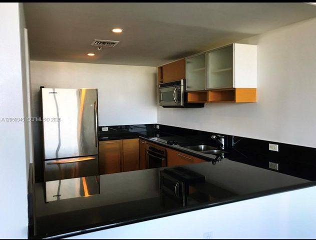7929 West Dr 802, North Bay Village, FL 33141