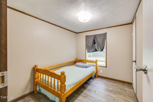 140 Country Lane, Surgoinsville, TN 37873