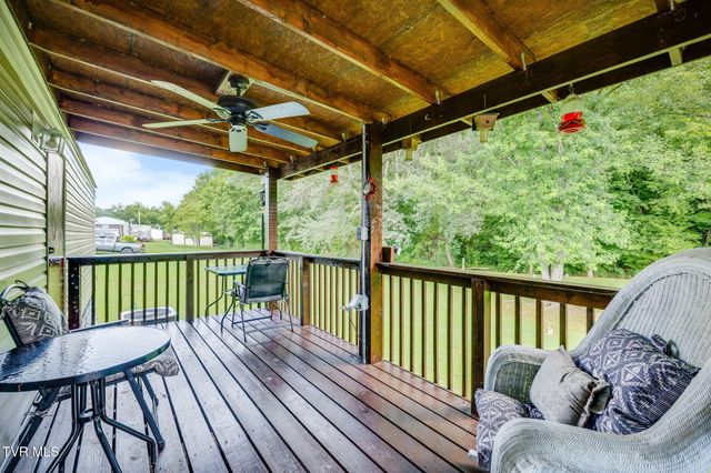 140 Country Lane, Surgoinsville, TN 37873