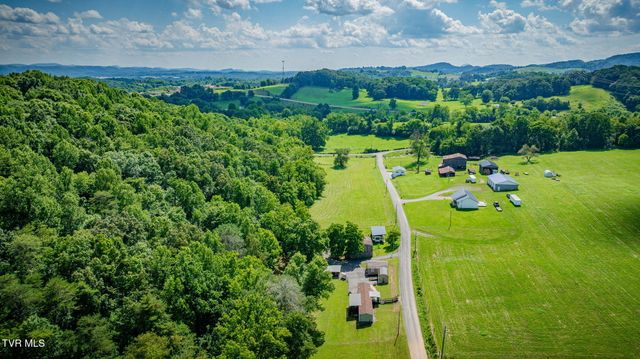 140 Country Lane, Surgoinsville, TN 37873