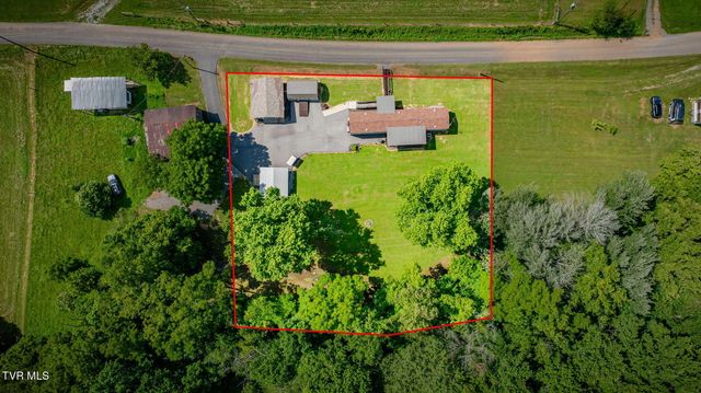 140 Country Lane, Surgoinsville, TN 37873