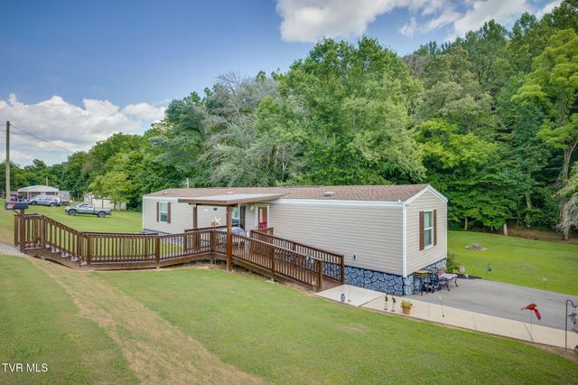 140 Country Lane, Surgoinsville, TN 37873