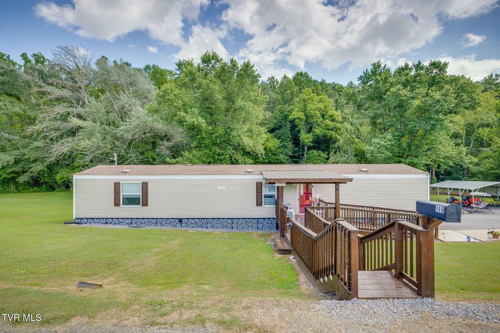 140 Country Lane, Surgoinsville, TN 37873