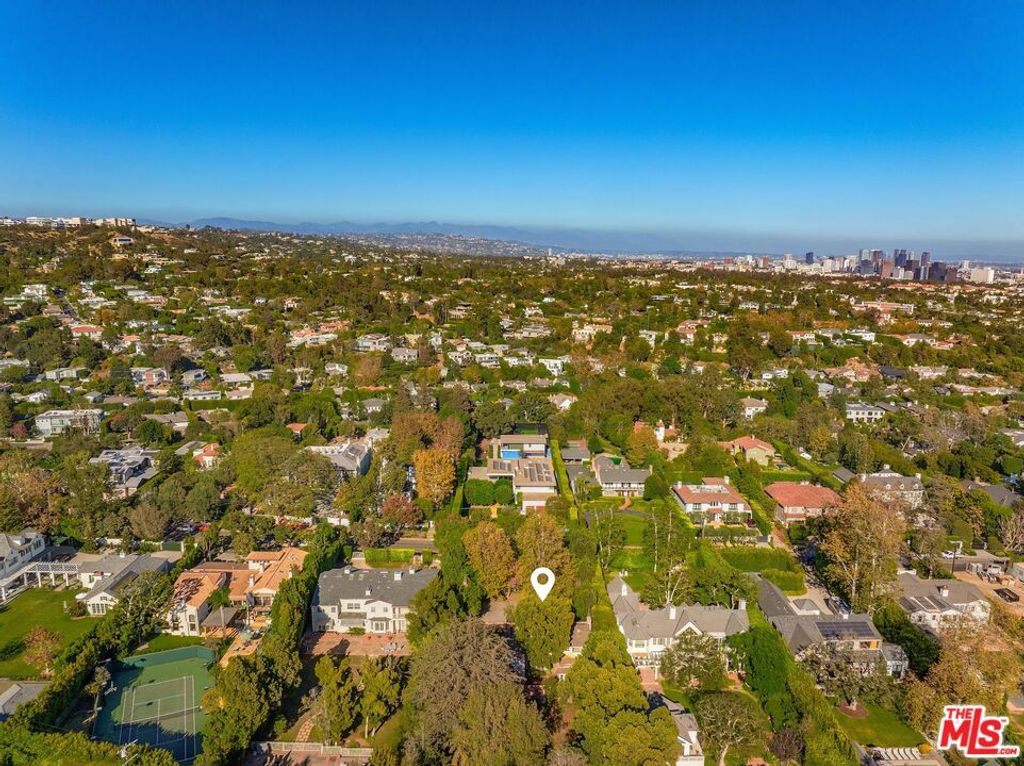 357 N Carmelina Avenue, Los Angeles, CA 90049 — photo 4