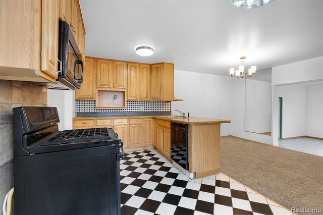 15680 Gulley Street, Taylor, MI 48180