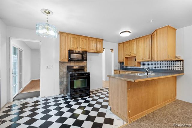 15680 Gulley Street, Taylor, MI 48180