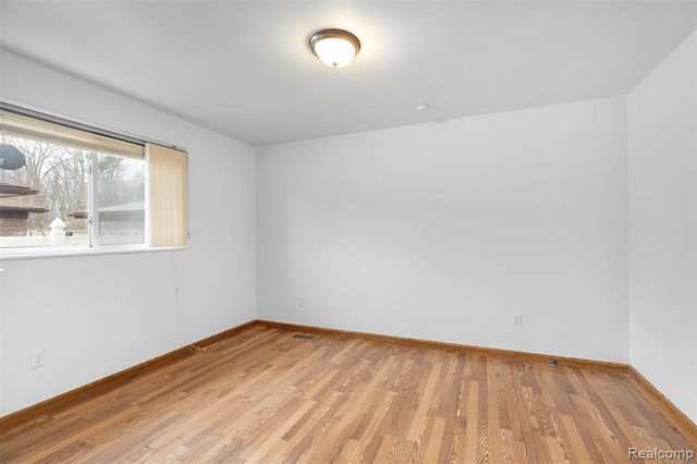 15680 Gulley Street, Taylor, MI 48180