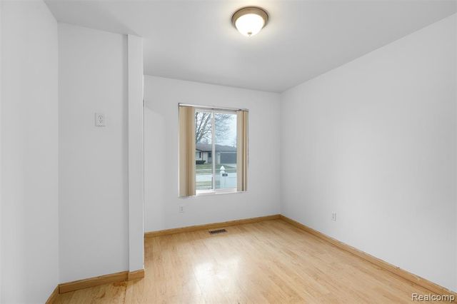 15680 Gulley Street, Taylor, MI 48180