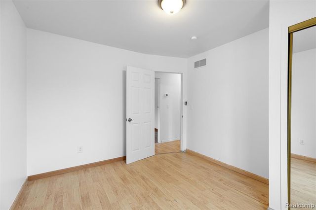 15680 Gulley Street, Taylor, MI 48180