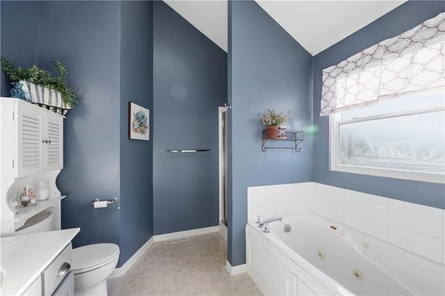2304 NE SUMMERFIELD Drive, Blue Springs, MO 64029