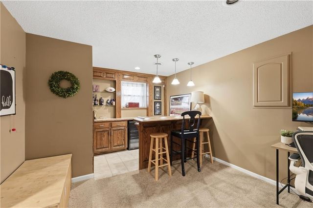 2304 NE SUMMERFIELD Drive, Blue Springs, MO 64029