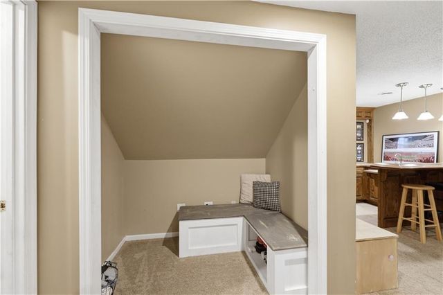 2304 NE SUMMERFIELD Drive, Blue Springs, MO 64029