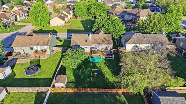 2304 NE SUMMERFIELD Drive, Blue Springs, MO 64029