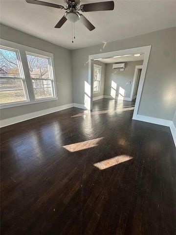 2210 E 34th Street, Kansas City, MO 64109