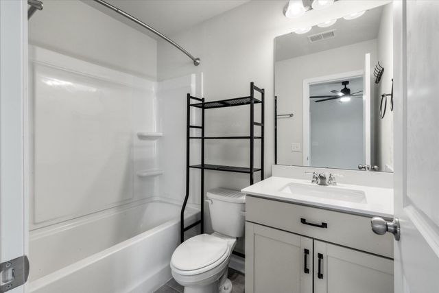 211 Shadybrook Drive, Summerville, SC 29486