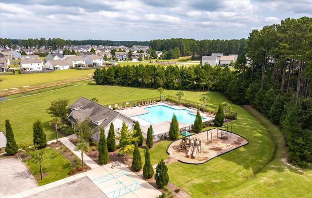 211 Shadybrook Drive, Summerville, SC 29486