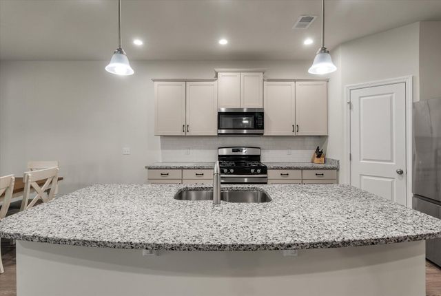 211 Shadybrook Drive, Summerville, SC 29486