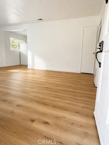 25421 Los Flores Drive, San Bernardino, CA 92404